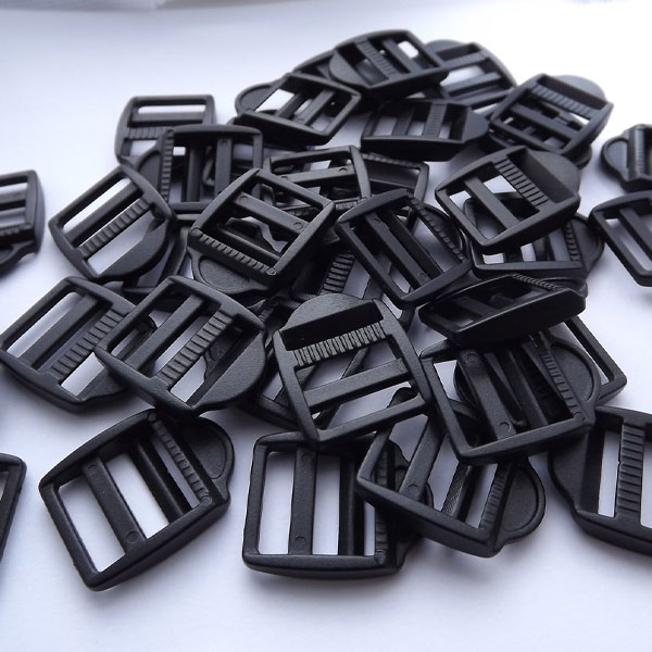 Compact & Lightweight 15mm Plastic Ladderlock Black Buckles