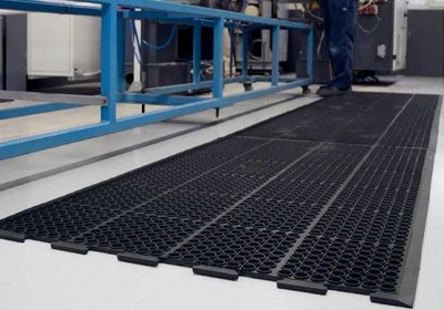 Anti-slip mats for industrial and commercial use in UK workplaces