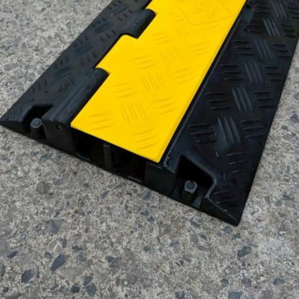 Heavy Duty Rubber Pedestrian Cable Protector Cover