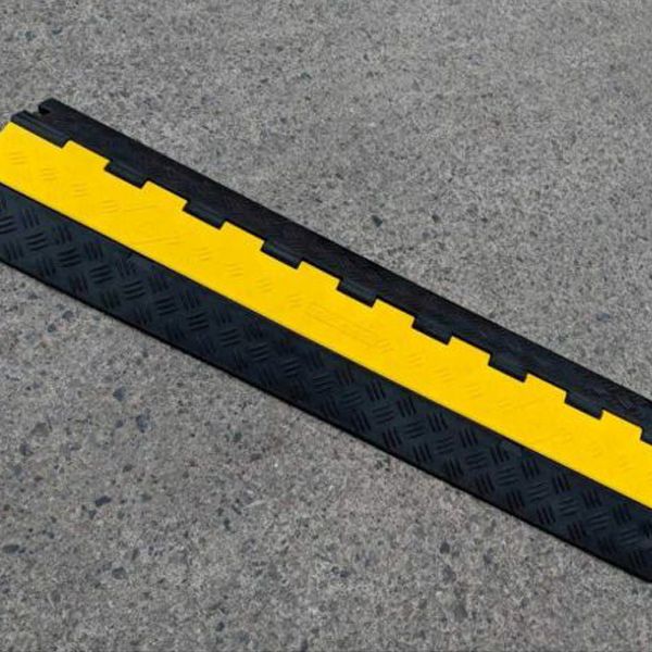 Heavy Duty Rubber Pedestrian Cable Protector Cover