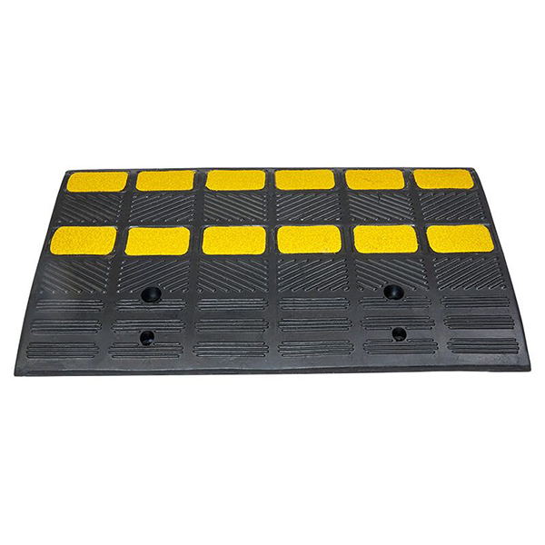 Durable Yellow and Black Kerb Ramp for Vehicle Access