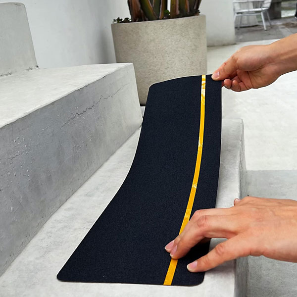 Heavy Duty Weather Resistant Comfortable Anti-Slip Tape For All Slippery Surfaces - Pack of 10