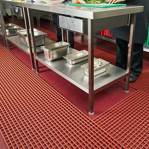 Anti-Slip Food Processing Matting – Fat & Oil Resistant PVC