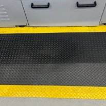 Durable Vinyl Surface Anti-Slip Comfortable Mat For Dry Heavy Duty Use