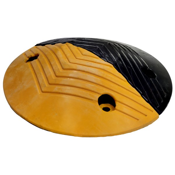 Durable Rubber Speed Bump End Cap for Traffic Safety